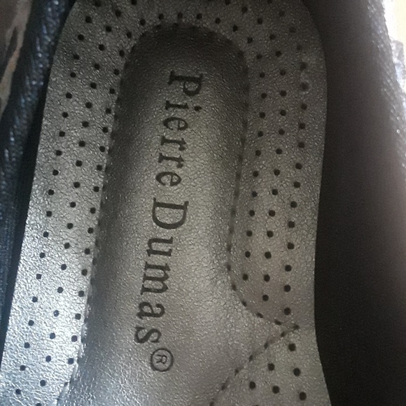 Sleek Flats - Picture 4 of 6